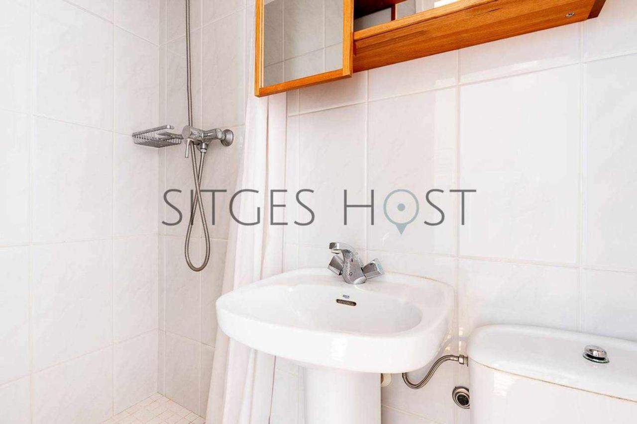 Alojáte en una torre sobre el mar Apartamento Sitges Exterior foto